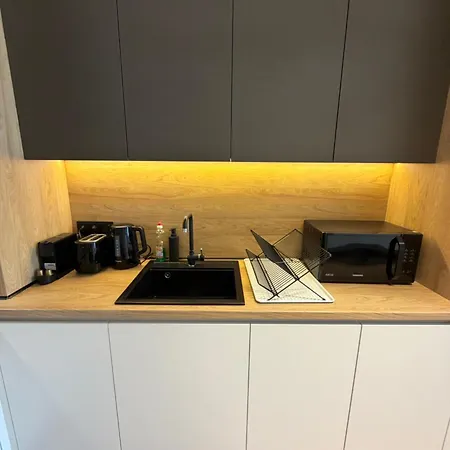 Amalfy Cozy Near Metro W Working Desk And Wifi *