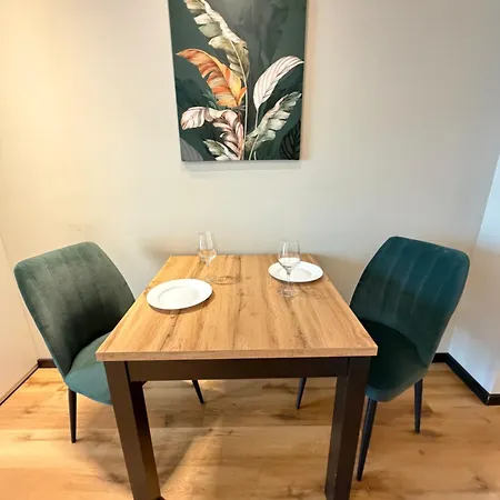 Апартамент Amalfy Cozy Near Metro W Working Desk And Wifi *
