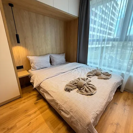 Amalfy Cozy Near Metro W Working Desk And Wifi Апартамент *