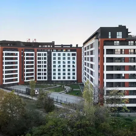 Апартамент Amalfy Cozy Near Metro W Working Desk And Wifi